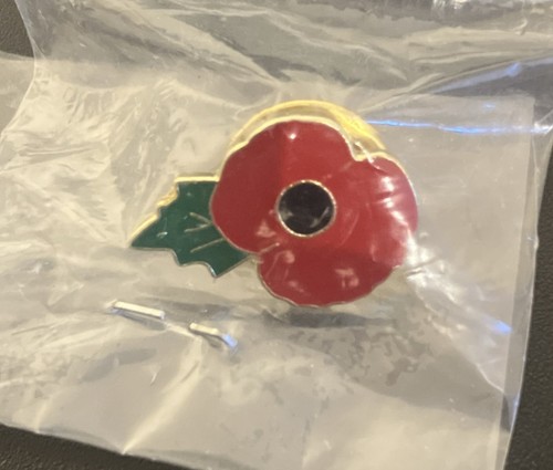 Small poppy remembrance pin - small,