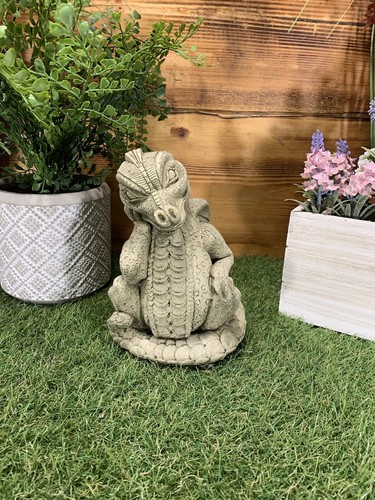 Stone garden sitting think - stone,
