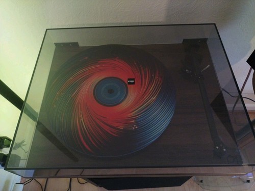 Rega planar walnut turntable - planar,
