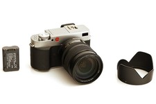 Leica Digilux 3 DSLR Camera