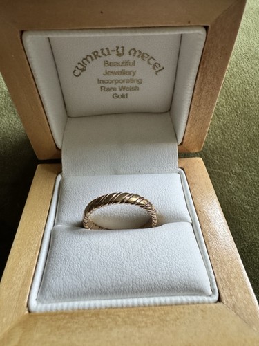 Welsh gold ring wedding - welsh,