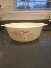 Vintage Pyrex blue Iris 8"