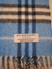Burberry Scarf Genuine 50%