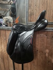 Albion Revelation Dressage Saddle - Monoflap - 17.5" W Black
