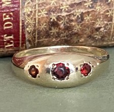 Gents 9ct Gold & Garnet 3 Stone Gypsy Ring, Size X, Hallmarked !!