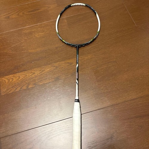 Yonex voltric force old - yonex,