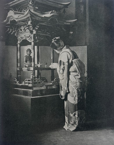 Japanese woman buddhist - japanese,