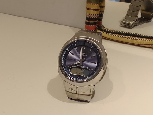 Casio wave ceptor illuminator - wave,