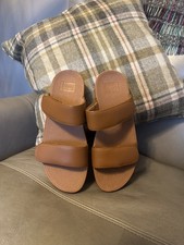 FITFLOP LULU ADJUSTABLE SLIDES..SIZE 6...NEW... RRP £90