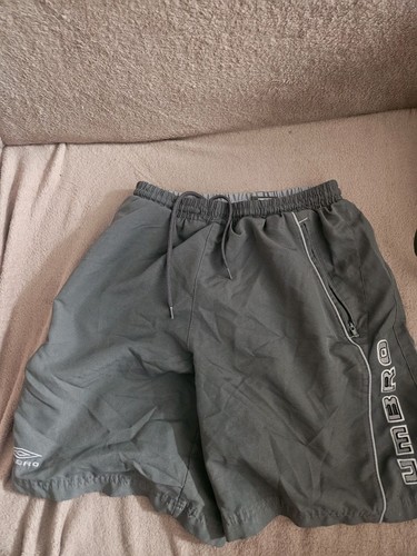 Mens umbro shorts - shorts, small