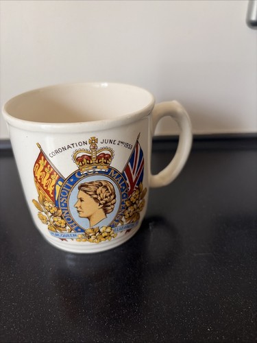 Queen elizabeth coronation - elizabeth, ii