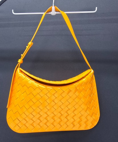 Bottega veneta small flap - bottega,