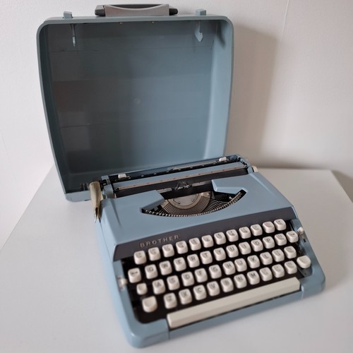 Vintage brother portable - brother,