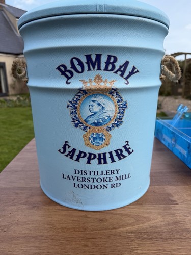 Bombay sapphire gin stool - gin,