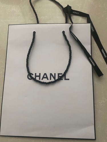 New chanel iconic gift - chanel,