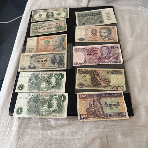 Mixed world banknote - world,