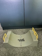 Texh Deck Half Pipe And