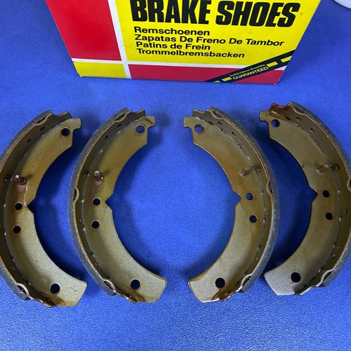 Brake shoe set for - for, escort
