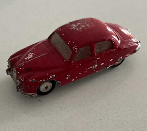Corgi toys jaguar litre - 2.4,