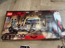 LEGO 76183 Batcave – The