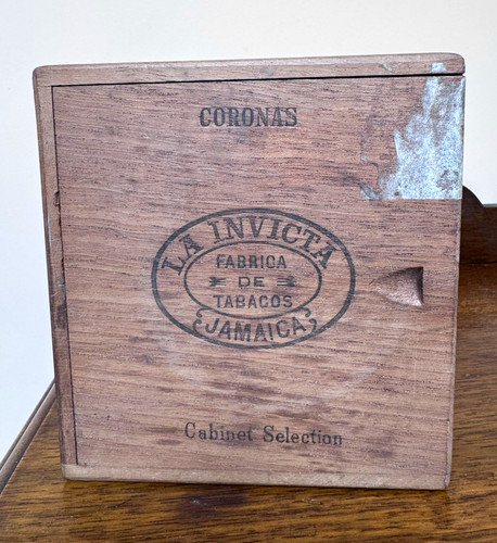 Invicta coronas cabinet - coronas,