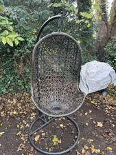 Hanging Egg-chair with A Stand Outdoor Garden