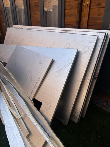25mm recticel insulation - 25mm,