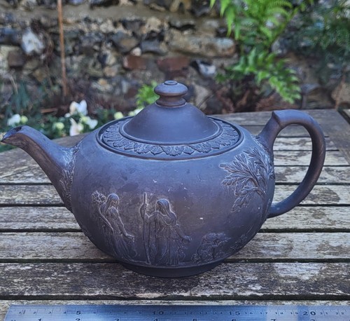Wedgwood black basalt lidded