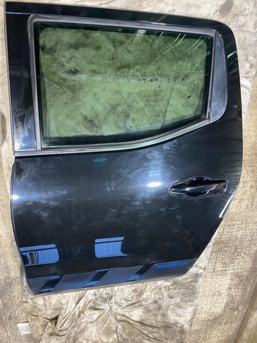 Nissan navara d23 - door, rear