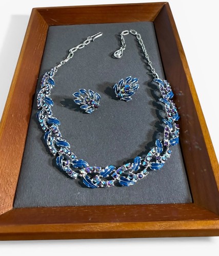 Vintage jewelcraft necklace - vintage,