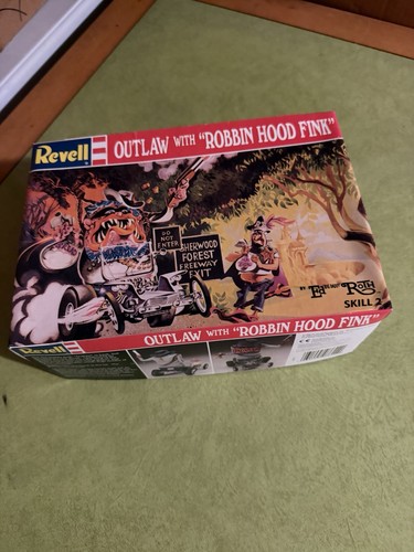 Revell outlaw robin - revell, fink