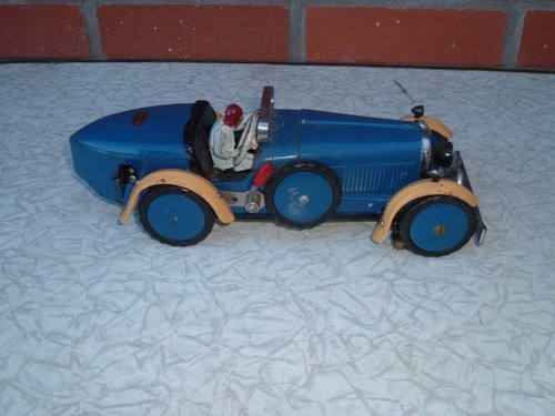Unusual meccano constructor - unusual,