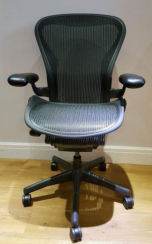 Small black herman - size,