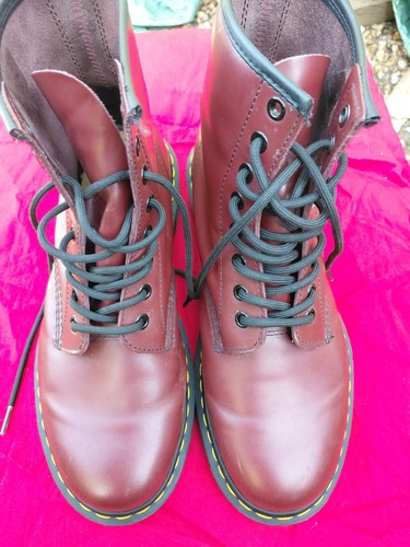 Martens genuine leather - dr,