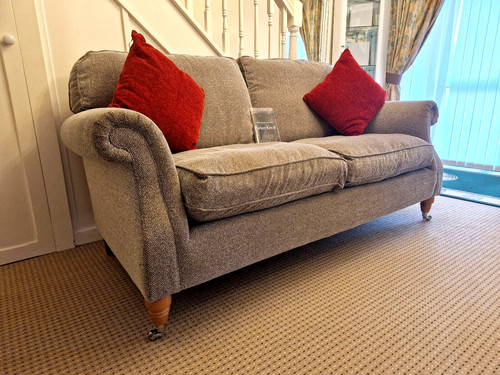 Parker knoll westbury - westbury, s-2