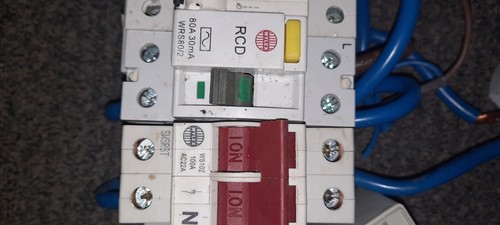 Wylex circuit breakers 10 - ,