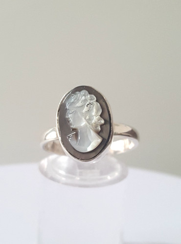 Gorgeous vintage real - gorgeous,