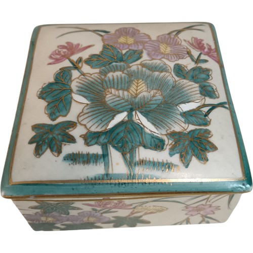 Japanese porcelain trinket box - trinket,