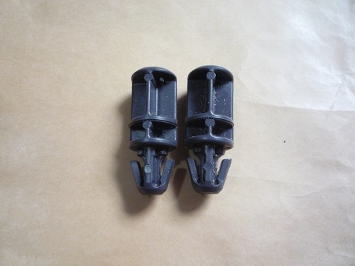 Wheelie bin lid hinge - hinge, pin's