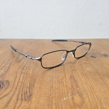 Oakley Box Spring 4.0. 142