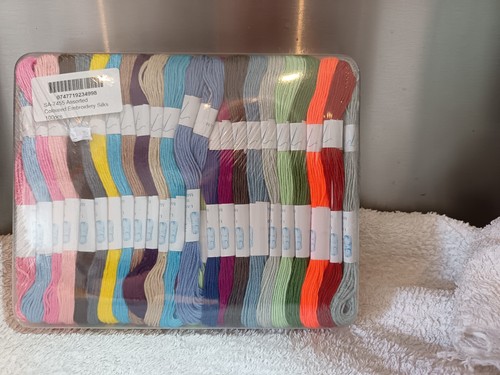 100 coloured skeins oasis - skeins,