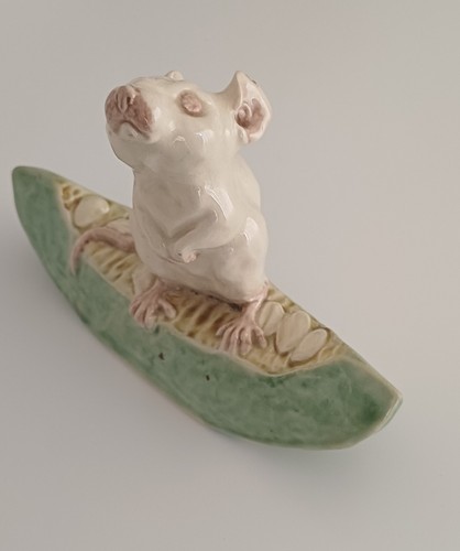 Heredities charm creamware - heredities,