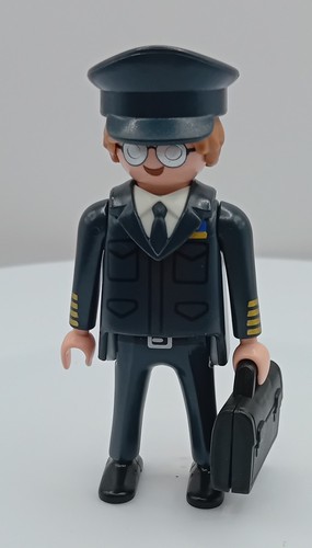 Pre owned playmobil airline - playmobil,