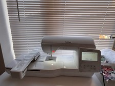 Brother Innov-is NV880E Computerised Embroidery Machine