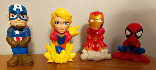 Marvel plastic figurine set - plastic,
