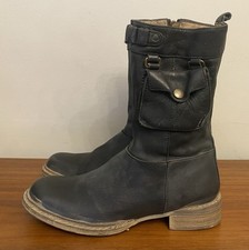 Pied A Terre Vintage