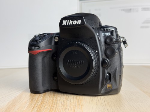 Nikon d700 body gb cf - body,