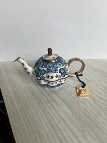 Charlotte vita tembo - di, a