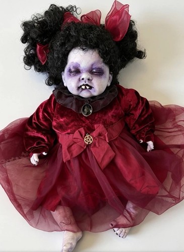 Girl vampire ooak custom - girl,