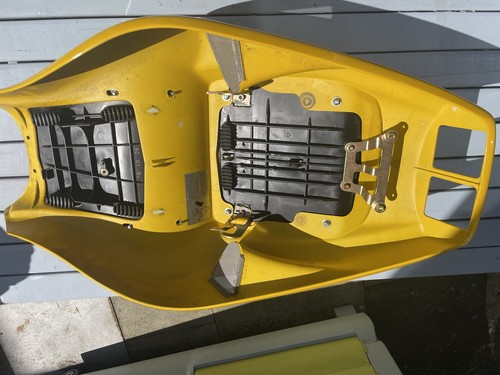 Biposto dual seat - in, yellow